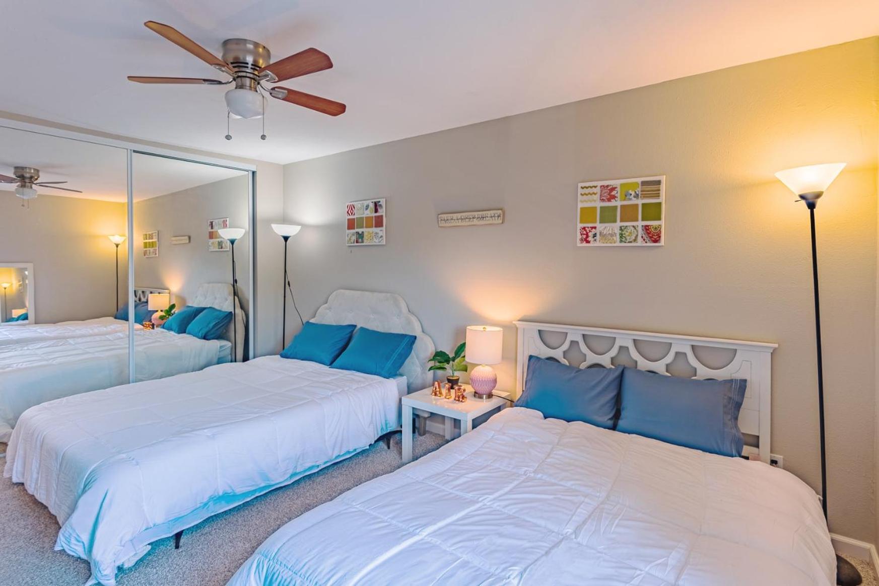 Entire Modern 2-bedroom With 3 Queen Bed, Free Parking, Pool
